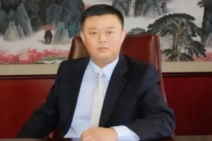 九游体育-自吹6年发射32颗卫星，他骗走国家280亿！