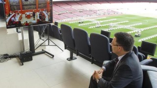 九游体育-巴托梅乌未竟的计划，会是拉波尔塔复兴的灵药吗？