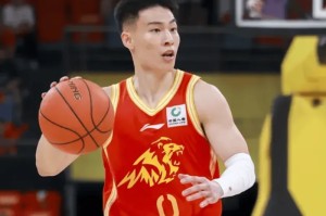 开云体育官网app下载-林秉圣统治攻守，谁注意王博？下场后亲自递水，早该这样了！