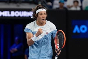 张奔斗：巡回赛稳定赢球 张之臻再创排名新高